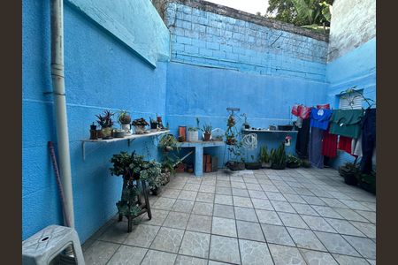 Casa à venda com 250m², 3 quartos e 2 vagas Casa à venda com 250m², 3 quartos e 2 vagasQuintal