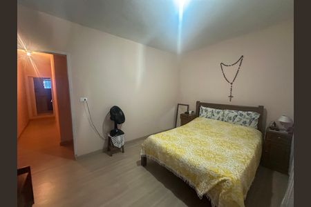 Casa à venda com 250m², 3 quartos e 2 vagas Casa à venda com 250m², 3 quartos e 2 vagasQuarto 1