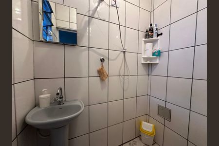Casa à venda com 250m², 3 quartos e 2 vagas Casa à venda com 250m², 3 quartos e 2 vagasBanheiro 2