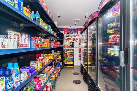 Apartamento para alugar com 30m², 1 quarto e sem vaga Apartamento para alugar com 30m², 1 quarto e sem vagaMini Mercado