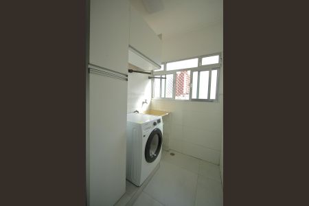 Apartamento à venda com 60m², 2 quartos e 1 vagaÁrea de Serviço
