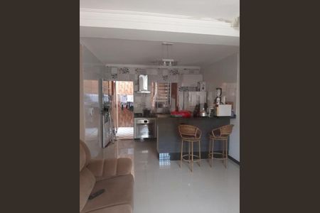 Casa à venda com 2 quartos, 76m² em Centro, Diadema