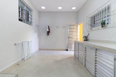 Casa à venda com 130m², 2 quartos e 2 vagas Casa à venda com 130m², 2 quartos e 2 vagasQuintal