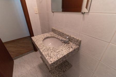 Casa à venda com 130m², 2 quartos e 2 vagas Casa à venda com 130m², 2 quartos e 2 vagasLavabo