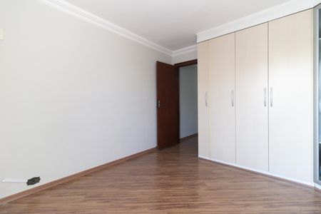 Casa à venda com 130m², 2 quartos e 2 vagas Casa à venda com 130m², 2 quartos e 2 vagasQuarto 1