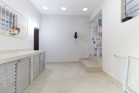 Casa à venda com 130m², 2 quartos e 2 vagas Casa à venda com 130m², 2 quartos e 2 vagasQuintal