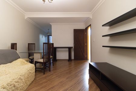 Casa à venda com 130m², 2 quartos e 2 vagas Casa à venda com 130m², 2 quartos e 2 vagasSala