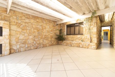 Casa à venda com 130m², 2 quartos e 2 vagas Casa à venda com 130m², 2 quartos e 2 vagasGaragem