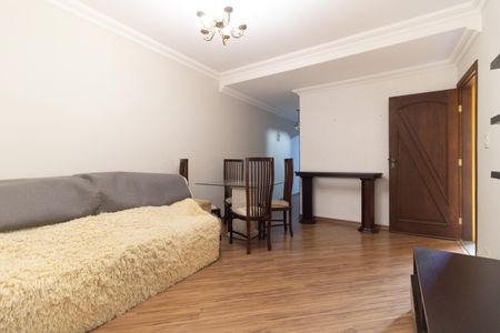 Casa à venda com 130m², 2 quartos e 2 vagas Casa à venda com 130m², 2 quartos e 2 vagasSala