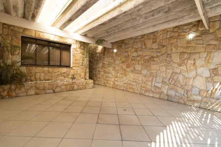 Casa à venda com 130m², 2 quartos e 2 vagas Casa à venda com 130m², 2 quartos e 2 vagasGaragem