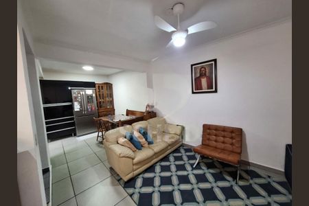 Casa à venda com 6 quartos, 230m² em Jardim Sabara, São Paulo