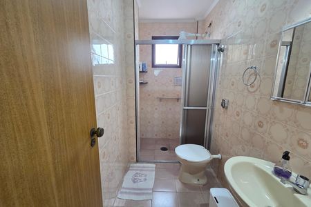 Banheiro de apartamento para alugar com 1 quarto, 62m² em Boqueirão, Praia Grande
