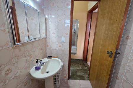 Banheiro de apartamento para alugar com 1 quarto, 62m² em Boqueirão, Praia Grande