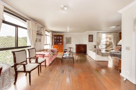 Apartamento à venda com 4 quartos, 247m² em Real Parque, São Paulo