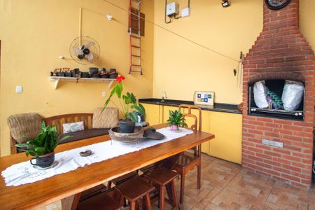 Casa para alugar com 196m², 3 quartos e 3 vagas Casa para alugar com 196m², 3 quartos e 3 vagasÁrea gourmet