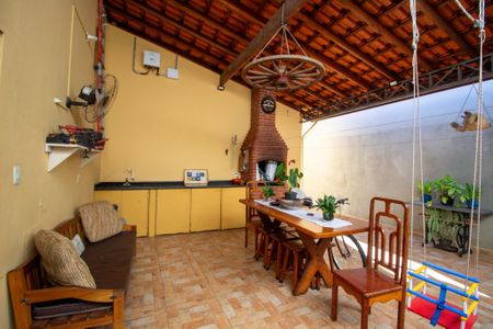 Casa para alugar com 196m², 3 quartos e 3 vagas Casa para alugar com 196m², 3 quartos e 3 vagasÁrea gourmet