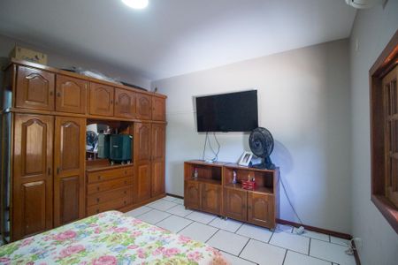 Casa para alugar com 196m², 3 quartos e 3 vagas Casa para alugar com 196m², 3 quartos e 3 vagasQuarto 1