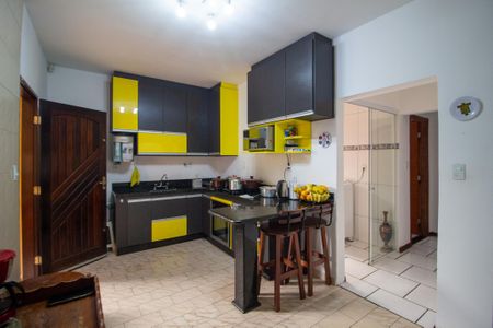 Casa para alugar com 196m², 3 quartos e 3 vagas Casa para alugar com 196m², 3 quartos e 3 vagasCozinha