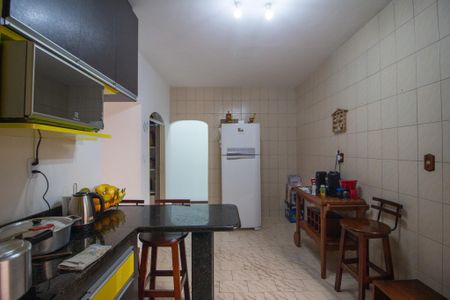 Casa para alugar com 196m², 3 quartos e 3 vagas Casa para alugar com 196m², 3 quartos e 3 vagasCozinha