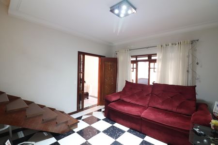Casa à venda com 210m², 3 quartos e 4 vagasSala 