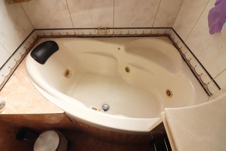 Casa à venda com 210m², 3 quartos e 4 vagasQuarto 1 - Suíte Banheiro 