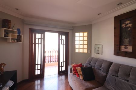 Casa à venda com 210m², 3 quartos e 4 vagasSala 2