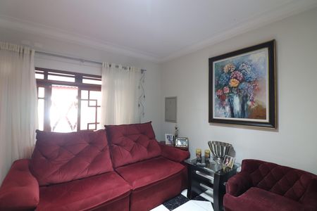 Casa à venda com 210m², 3 quartos e 4 vagasSala 