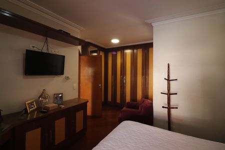 Casa à venda com 210m², 3 quartos e 4 vagasQuarto 1 - Suíte