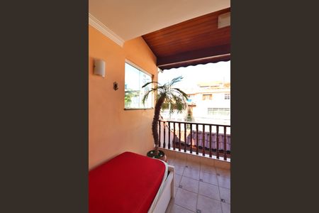 Casa à venda com 210m², 3 quartos e 4 vagasSala 2 Sacada 