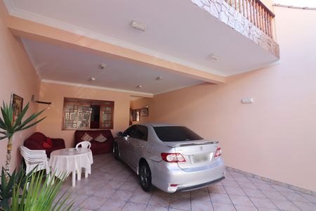 Casa à venda com 210m², 3 quartos e 4 vagasGaragem