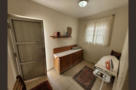 Casa à venda com 3 quartos, 240m² em Cidade Ademar, São Paulo