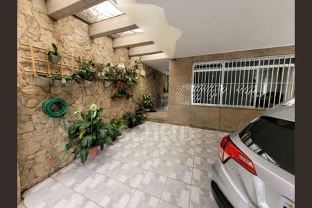 Casa à venda com 240m², 3 quartos e 8 vagas