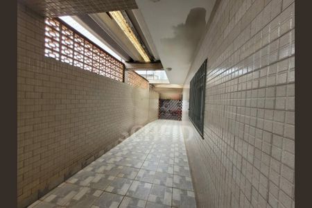 Casa à venda com 240m², 3 quartos e 8 vagas