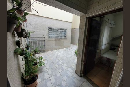 Casa à venda com 240m², 3 quartos e 8 vagas