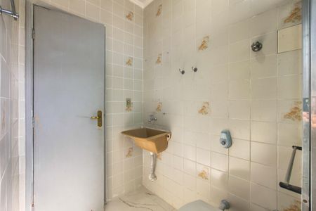 Studio para alugar com 32m², 0 quarto e 1 vaga Studio para alugar com 32m², 0 quarto e 1 vagaBanheiro