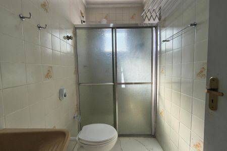 Studio para alugar com 32m², 0 quarto e 1 vaga Studio para alugar com 32m², 0 quarto e 1 vagaBanheiro