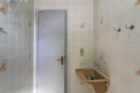 Studio para alugar com 32m², 0 quarto e 1 vaga Studio para alugar com 32m², 0 quarto e 1 vagaBanheiro