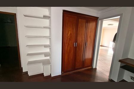 Apartamento para alugar com 110m², 3 quartos e 2 vagas Apartamento para alugar com 110m², 3 quartos e 2 vagasQuarto