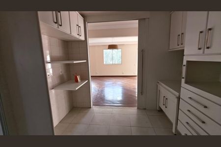 Apartamento para alugar com 110m², 3 quartos e 2 vagas Apartamento para alugar com 110m², 3 quartos e 2 vagasCozinha