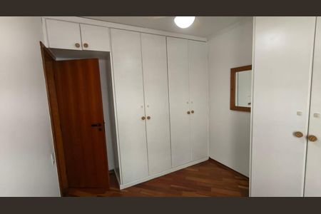Apartamento para alugar com 110m², 3 quartos e 2 vagas Apartamento para alugar com 110m², 3 quartos e 2 vagasQuarto