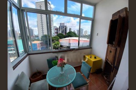 Apartamento à venda com 74m², 1 quarto e sem vaga