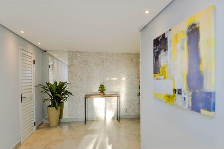 Apartamento para alugar com 71m², 3 quartos e 1 vaga Apartamento para alugar com 71m², 3 quartos e 1 vagaHall Social
