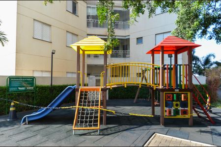 Apartamento para alugar com 71m², 3 quartos e 1 vaga Apartamento para alugar com 71m², 3 quartos e 1 vagaÁrea comum - Playground