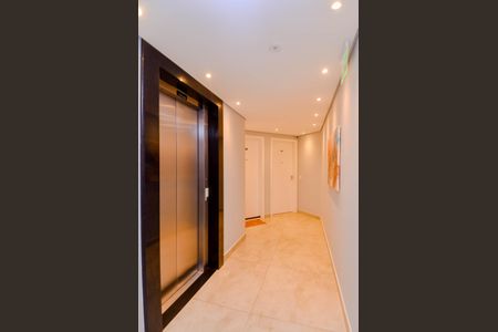 Apartamento para alugar com 71m², 3 quartos e 1 vaga Apartamento para alugar com 71m², 3 quartos e 1 vagaHall Social
