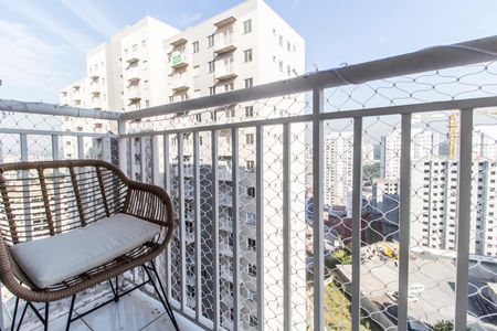 Sacada de apartamento para alugar com 2 quartos, 44m² em Vila Sul Americana, Carapicuíba