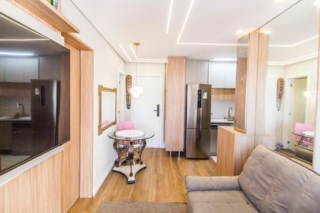 Sala de apartamento para alugar com 2 quartos, 44m² em Vila Sul Americana, Carapicuíba