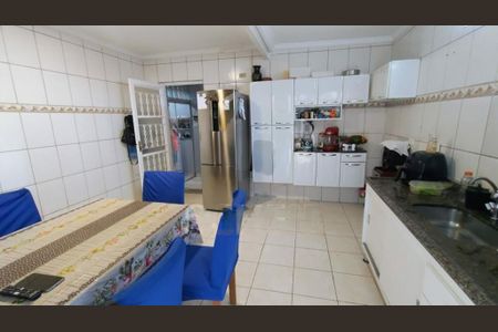 Casa à venda com 5 quartos, 116m² em Vila Campestre, São Paulo