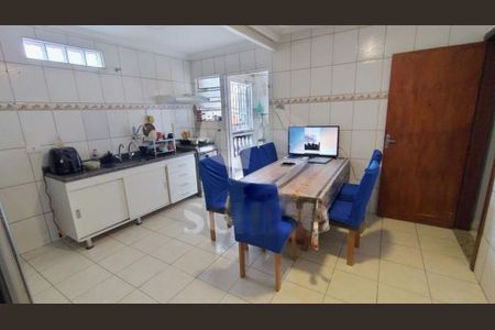 Casa à venda com 5 quartos, 116m² em Vila Campestre, São Paulo