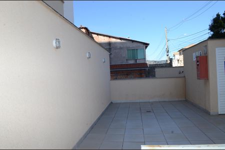 Apartamento à venda com 100m², 2 quartos e 2 vagas