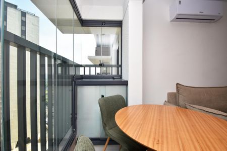 Studio para alugar com 27m², 1 quarto e sem vaga Studio para alugar com 27m², 1 quarto e sem vagavaranda Sala de jantar